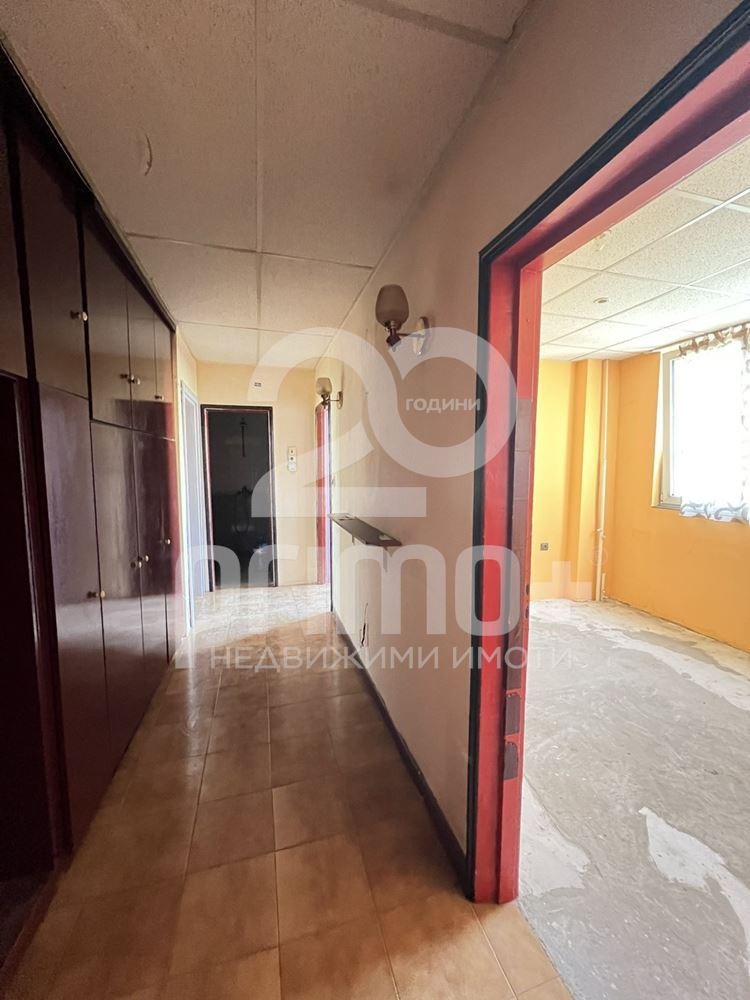 Продава 3-СТАЕН, гр. Велико Търново, Колю Фичето, снимка 10 - Апартаменти - 54450254