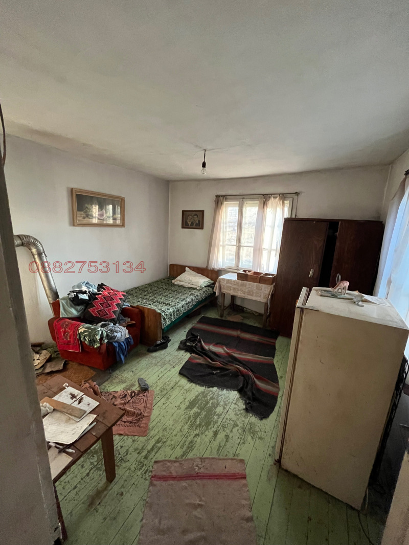 Продава КЪЩА, с. Гостиня, област Ловеч, снимка 4 - Къщи - 52809339