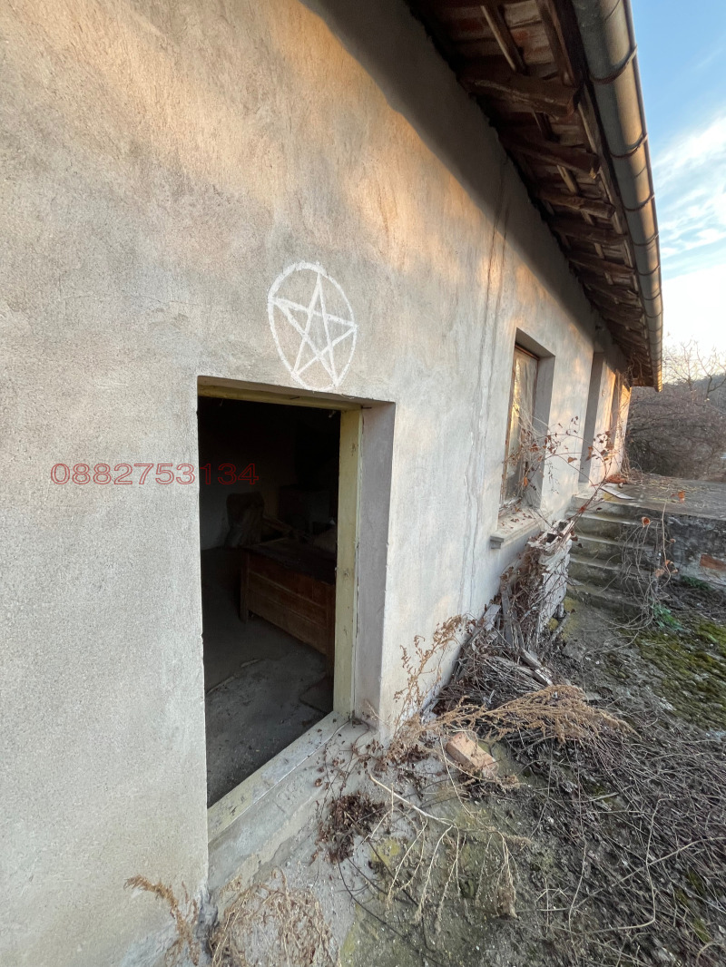 Продава КЪЩА, с. Гостиня, област Ловеч, снимка 8 - Къщи - 52809339