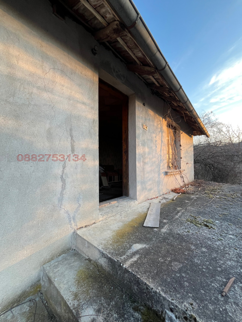 Продава КЪЩА, с. Гостиня, област Ловеч, снимка 10 - Къщи - 52809339