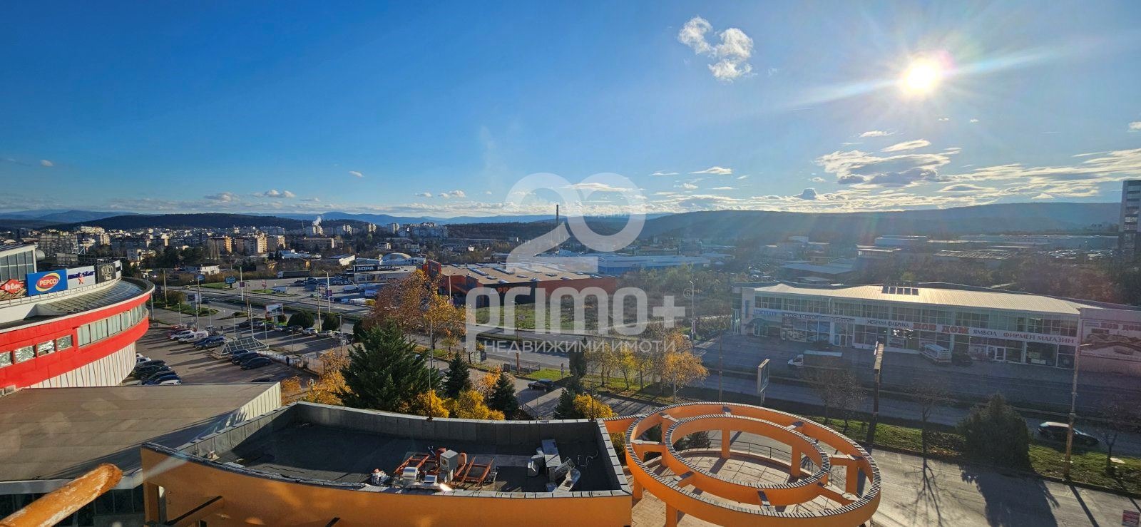 Продава 3-СТАЕН, гр. Велико Търново, Колю Фичето, снимка 3 - Апартаменти - 54450254