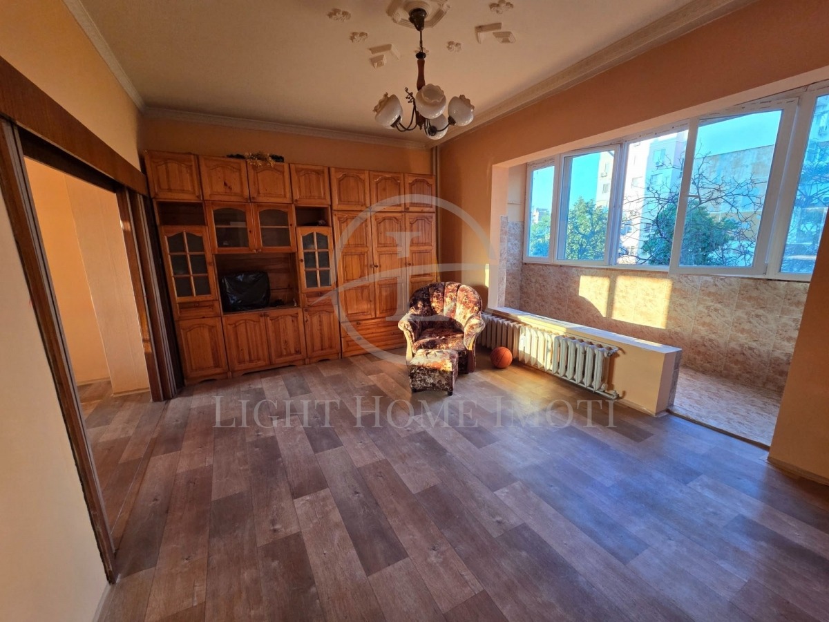 Продава МНОГОСТАЕН, гр. Пловдив, Тракия, снимка 2 - Апартаменти - 55471676