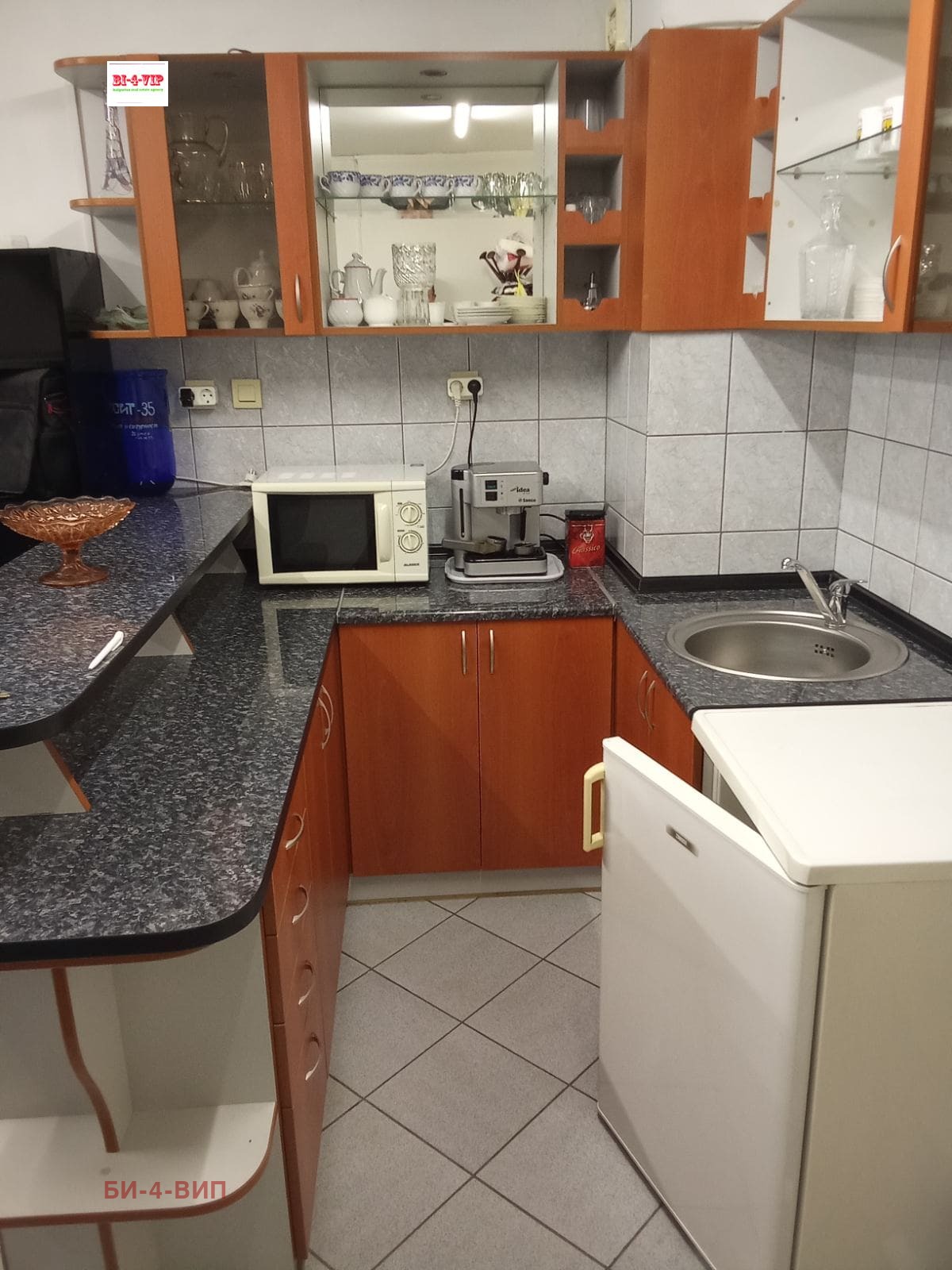 Продава ОФИС, гр. София, Център, снимка 3 - Офиси - 56221958