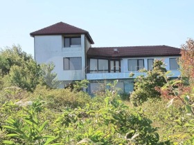 Hus Baltjik, region Dobrich 1