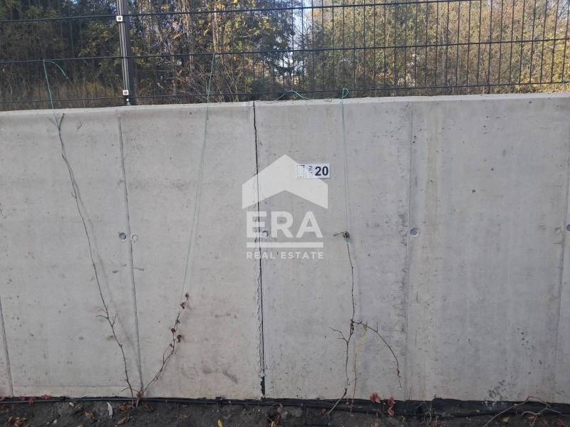 Продава ГАРАЖ, ПАРКОМЯСТО, гр. Варна, Възраждане 1, снимка 4 - Гаражи и паркоместа - 52372897