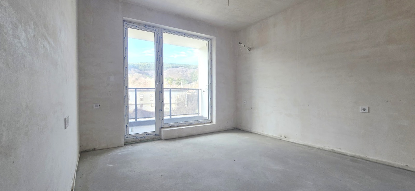 Продава 2-СТАЕН, гр. Шумен, Боян Българанов 1, снимка 2 - Апартаменти - 35475285