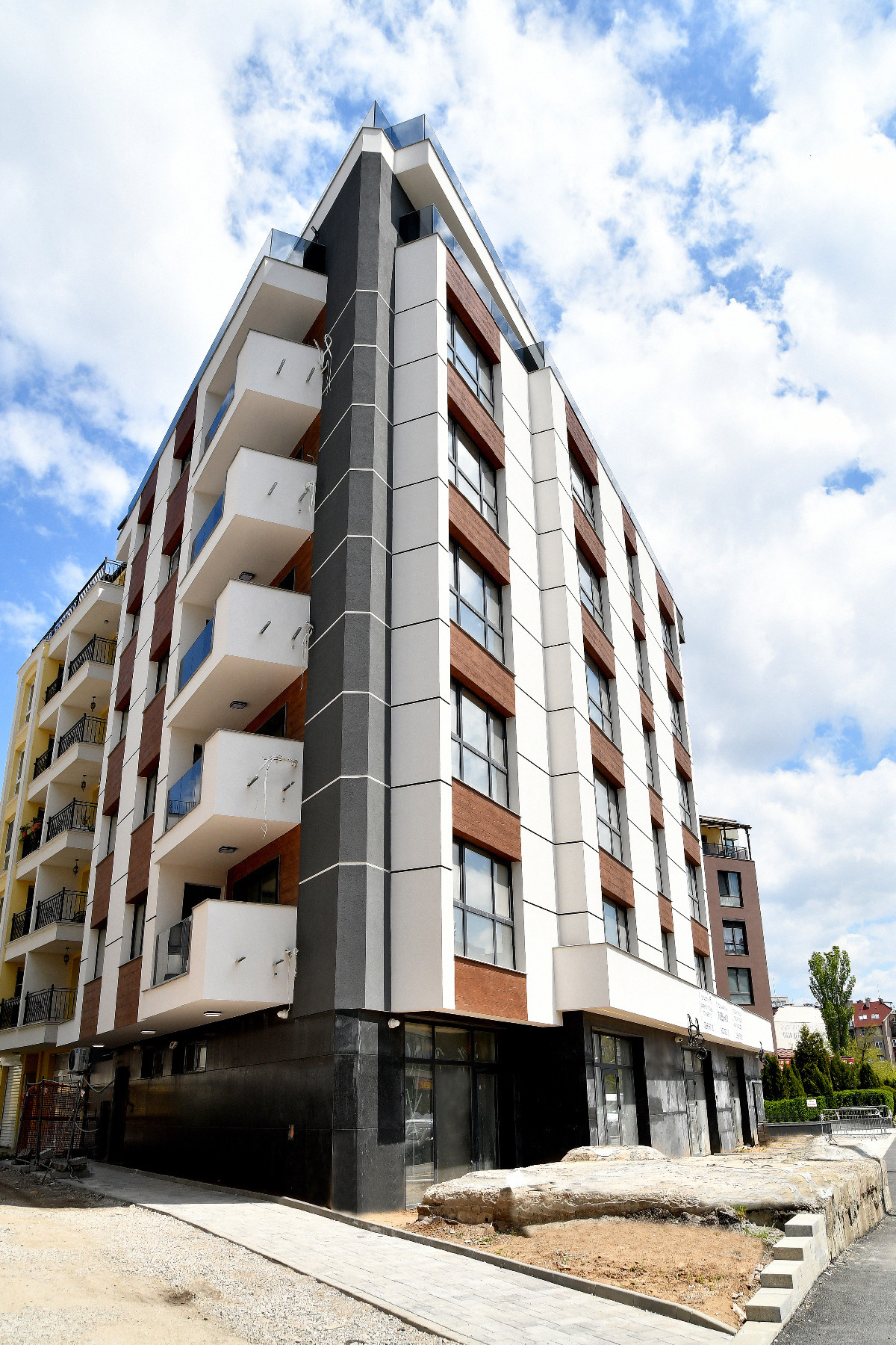 Продава 3-СТАЕН, гр. София, Люлин - център, снимка 2 - Апартаменти - 54480175