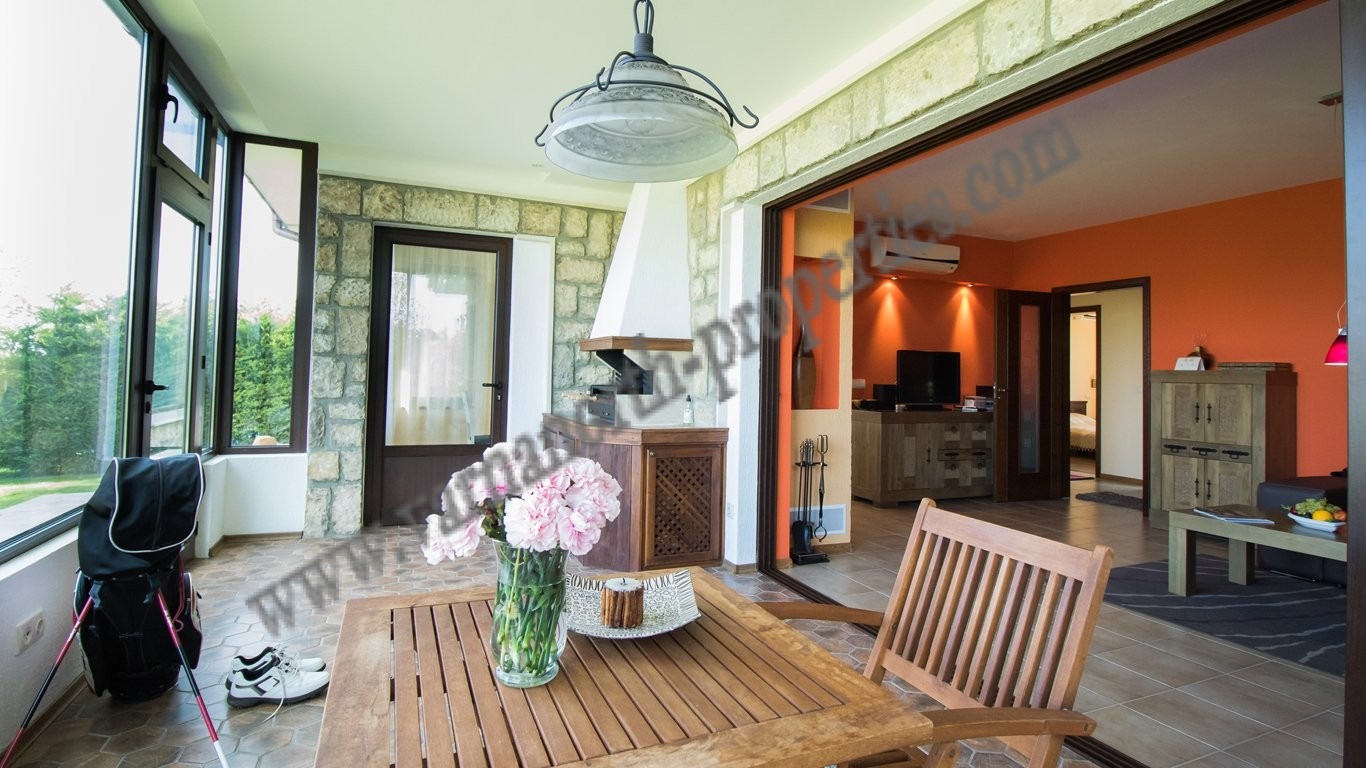 Продава КЪЩА, гр. Балчик, област Добрич, снимка 6 - Къщи - 54368335