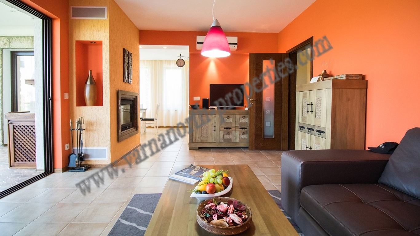 Продава КЪЩА, гр. Балчик, област Добрич, снимка 7 - Къщи - 54368335