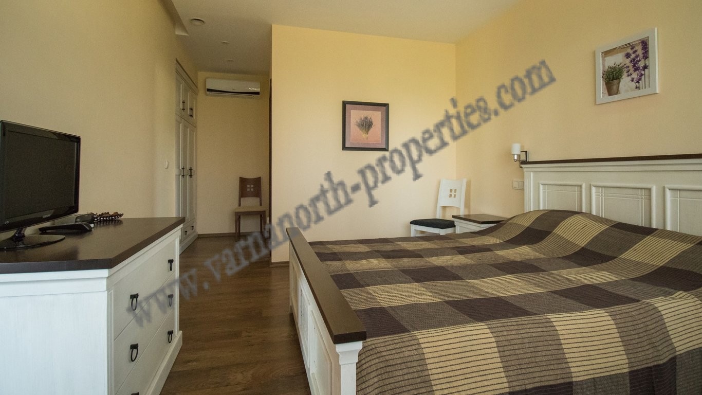 Продава КЪЩА, гр. Балчик, област Добрич, снимка 9 - Къщи - 54368335