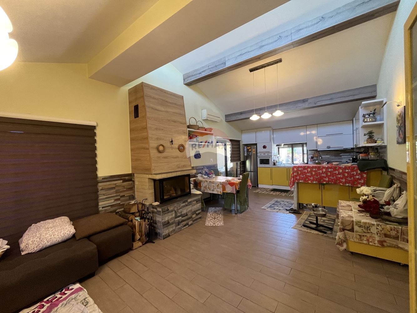 Продава КЪЩА, с. Близнаци, област Варна, снимка 2 - Къщи - 55840051