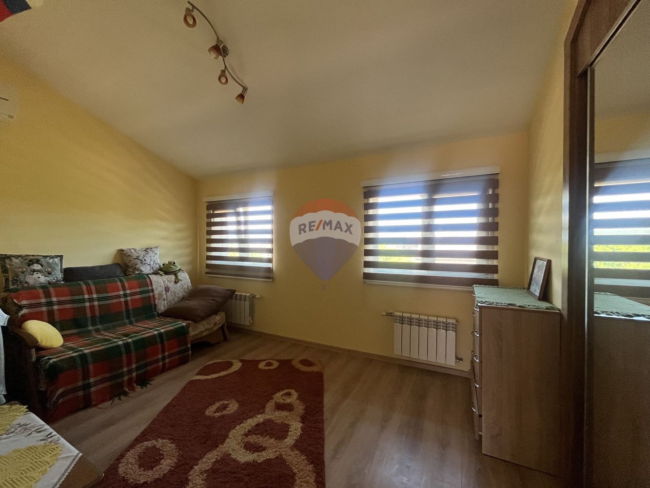 Продава КЪЩА, с. Близнаци, област Варна, снимка 12 - Къщи - 55840051