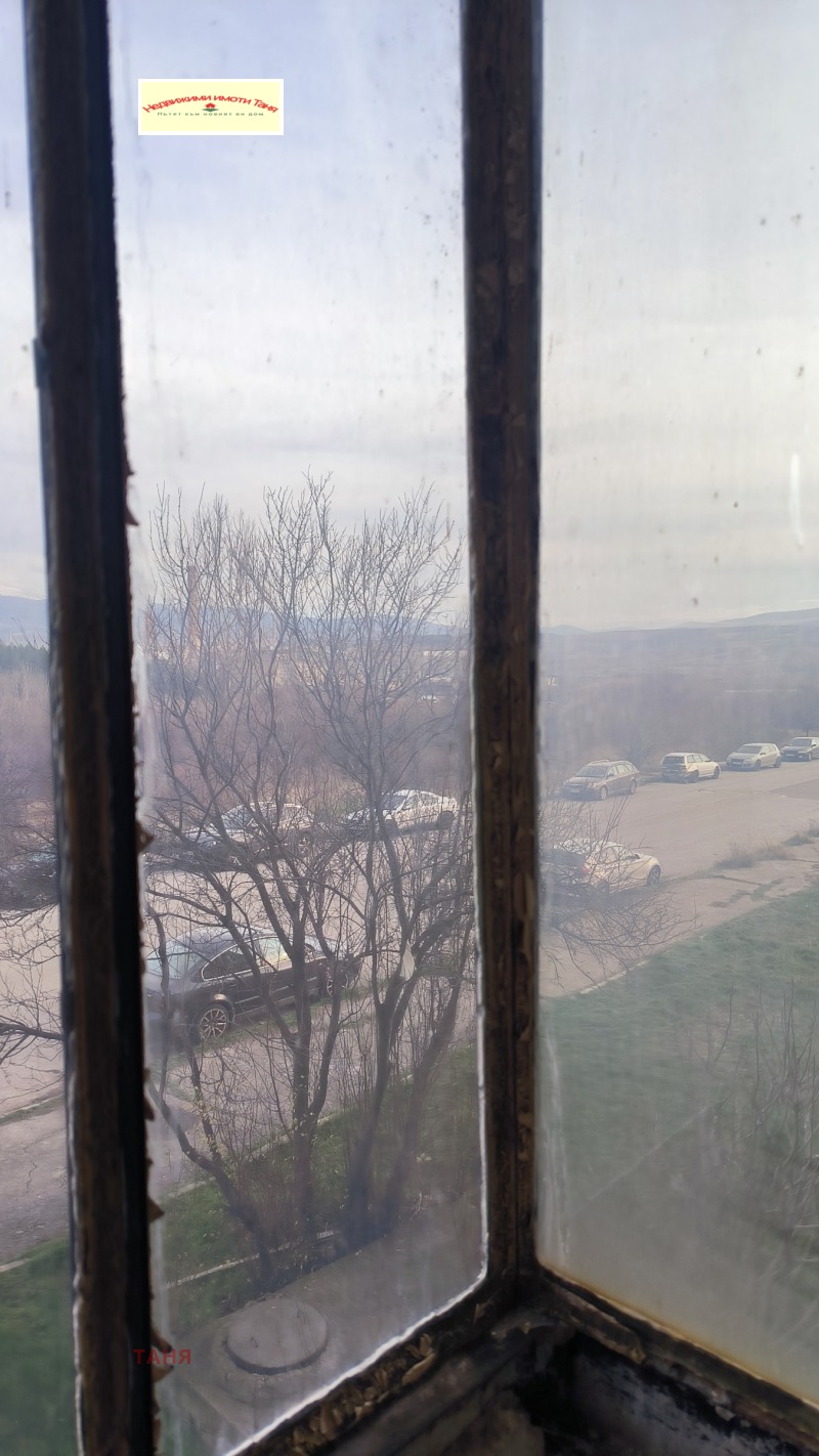 Продава 1-СТАЕН, гр. Перник, Тева, снимка 4 - Апартаменти - 52633271