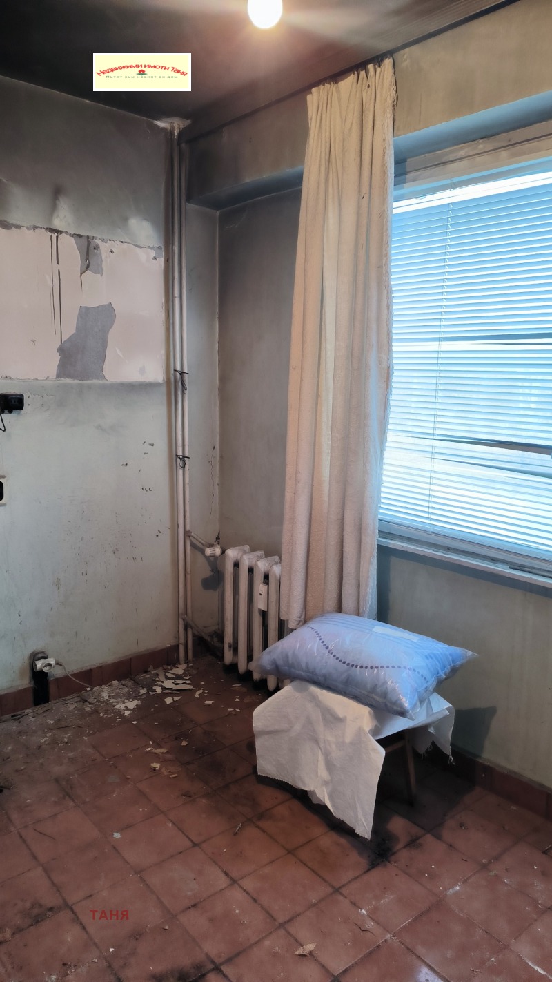 Продава 1-СТАЕН, гр. Перник, Тева, снимка 7 - Апартаменти - 52633271