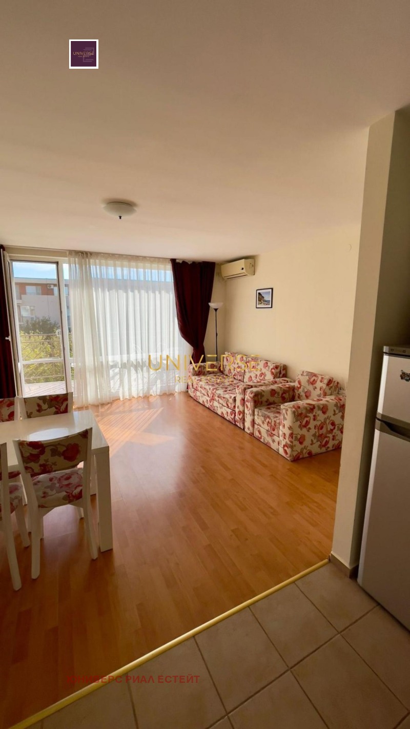 À venda  2 quartos região Burgas , k.k. Slantchev briag , 92 m² | 65258663