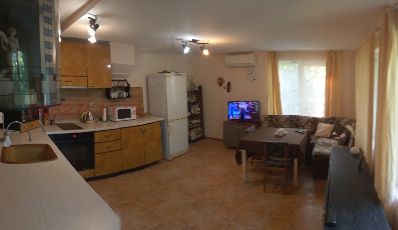 Продава КЪЩА, с. Круша, област Варна, снимка 8 - Къщи - 53005530