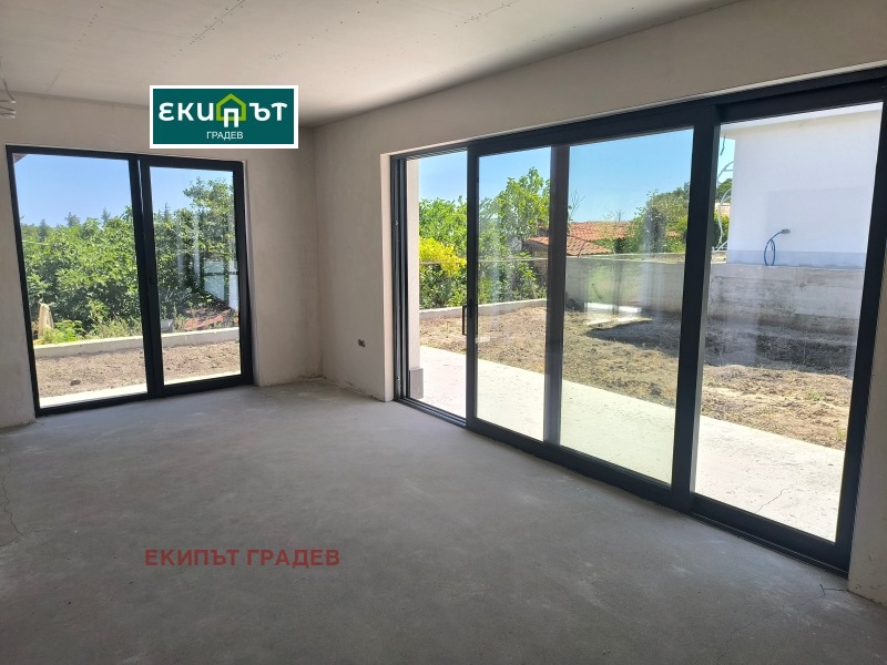 À venda  Casa Varna , m-t Manastirski rid , 134 m² | 38048760 - imagem [4]