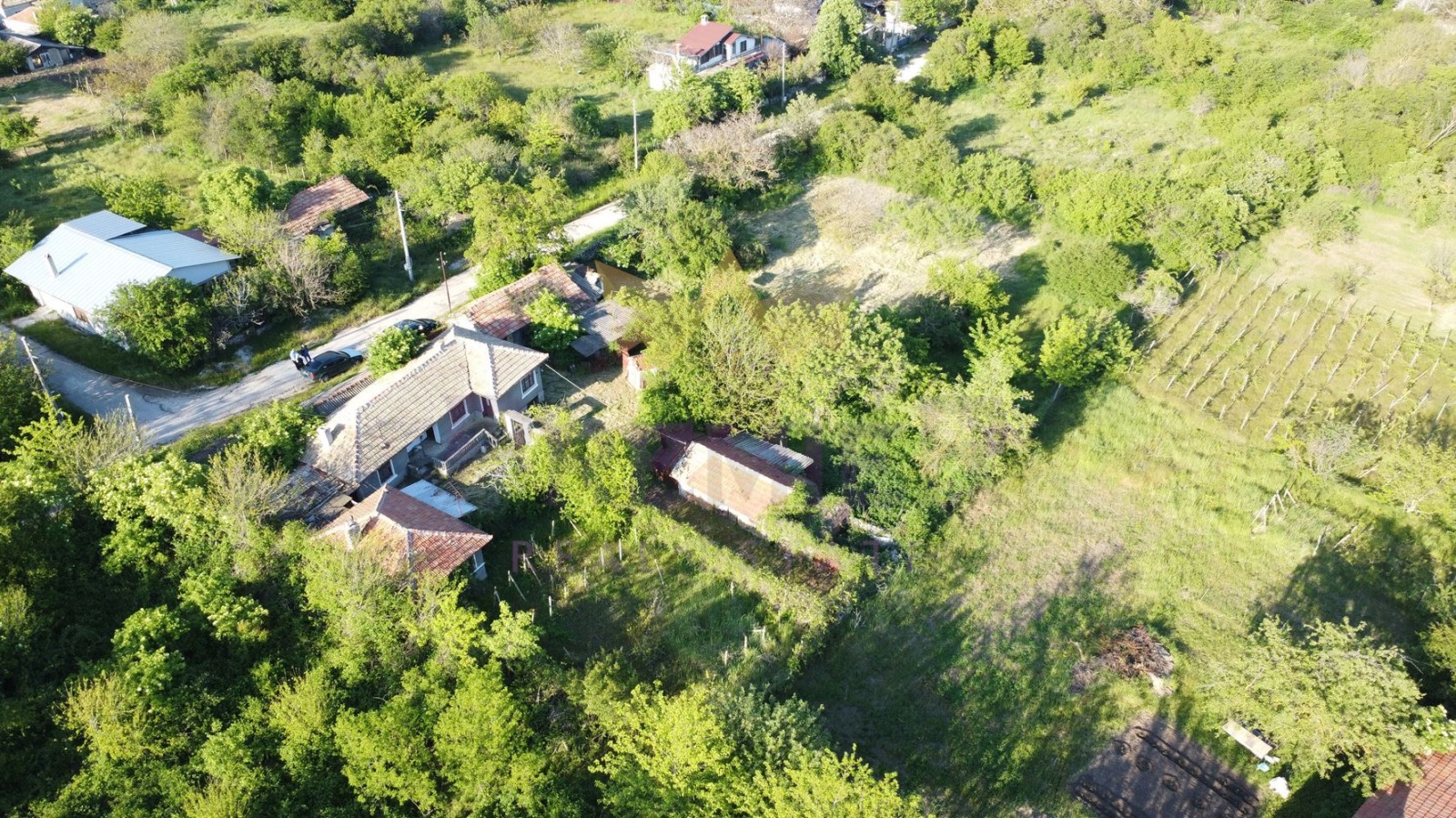 Продава КЪЩА, с. Аврен, област Варна, снимка 2 - Къщи - 50725681