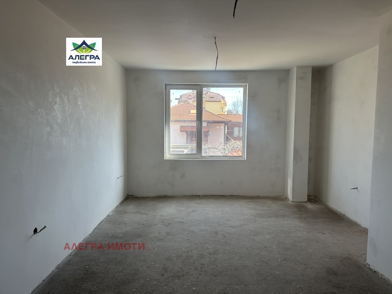 Продава 2-СТАЕН в град Пазарджик, Център - 57 кв.м / 69 500 € » 135 930.19 лв., АЛЕГРА ИМОТИ