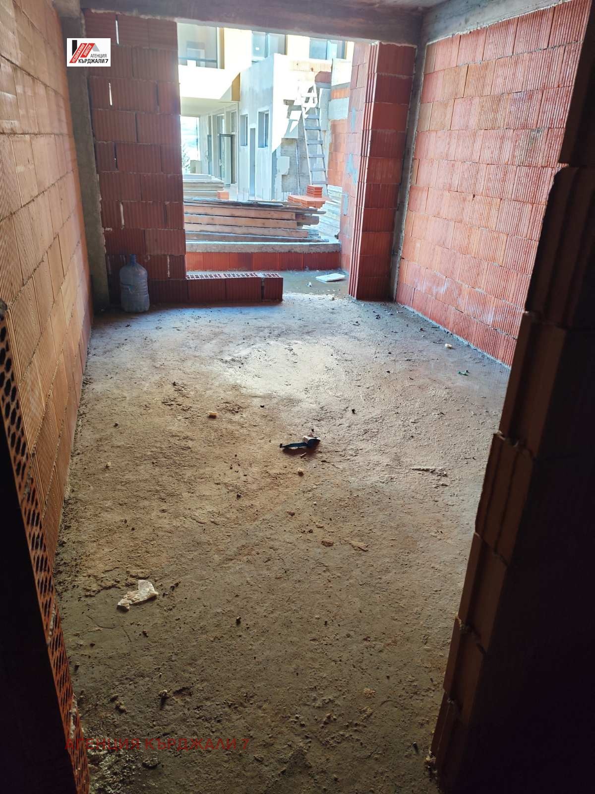 Продава 2-СТАЕН, гр. Кърджали, Възрожденци, снимка 2 - Апартаменти - 53646428