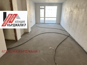 2 ložnice Vazroždenci, Kardžali