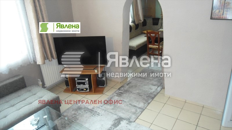 Продава 2-СТАЕН, гр. Перник, Изток, снимка 1 - Aпартаменти - 48454229