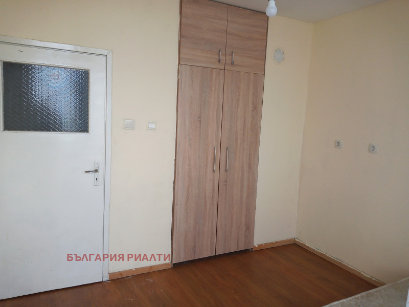 Продава 4-СТАЕН, гр. София, Дружба 1, снимка 10 - Aпартаменти - 48155411