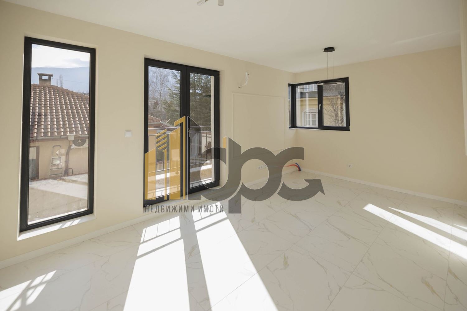 Продава 2-СТАЕН, гр. София, Кръстова вада, снимка 2 - Апартаменти - 56072437