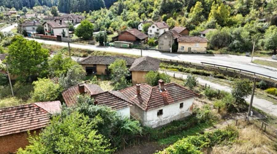 Продава КЪЩА, с. Ново село, област София област, снимка 12 - Къщи - 55014002