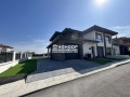 Продава КЪЩА, област Пловдив, с. Марково • 299000 € / 584793.17 лв. • 24896704 1
