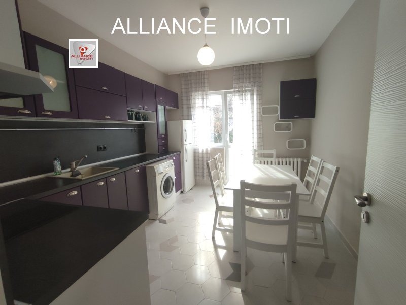 À venda  3 quartos Sofia , Iztok , 160 m² | 66586334