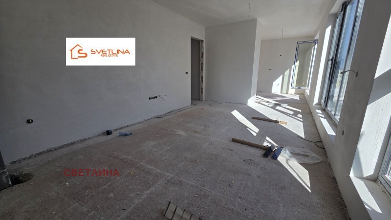 Продава  4-стаен град София , Младост 4 , 460 кв.м | 92238993