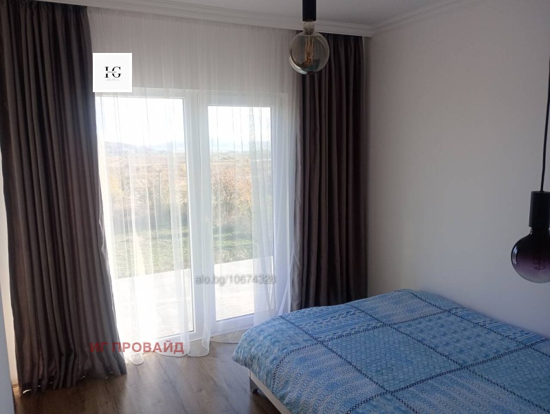 Продава КЪЩА, гр. Айтос, област Бургас, снимка 4 - Къщи - 52304215