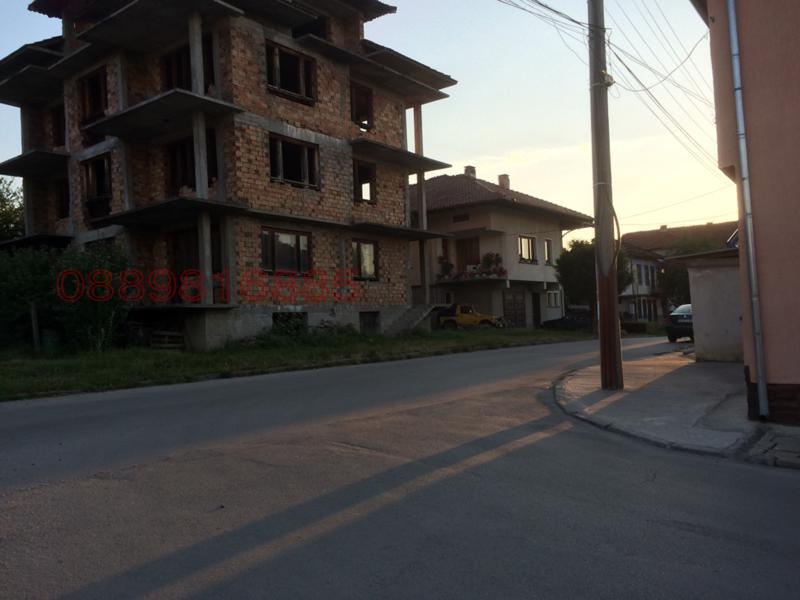 Продава КЪЩА, с. Орешак, област Ловеч, снимка 2 - Къщи - 52773442