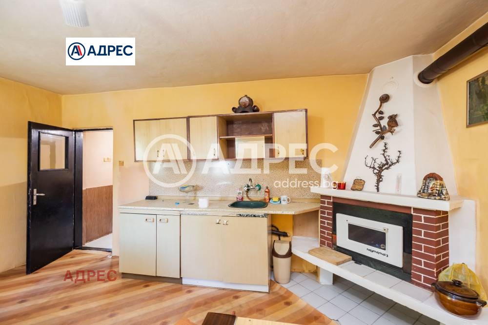 Продава КЪЩА, с. Кипра, област Варна, снимка 8 - Къщи - 54363884