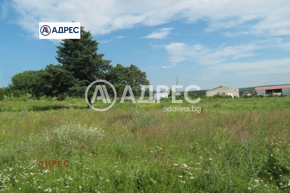 Продава ПАРЦЕЛ, с. Болярци, област Варна