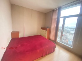 1 chambre Tsveten kvartal, Varna 5