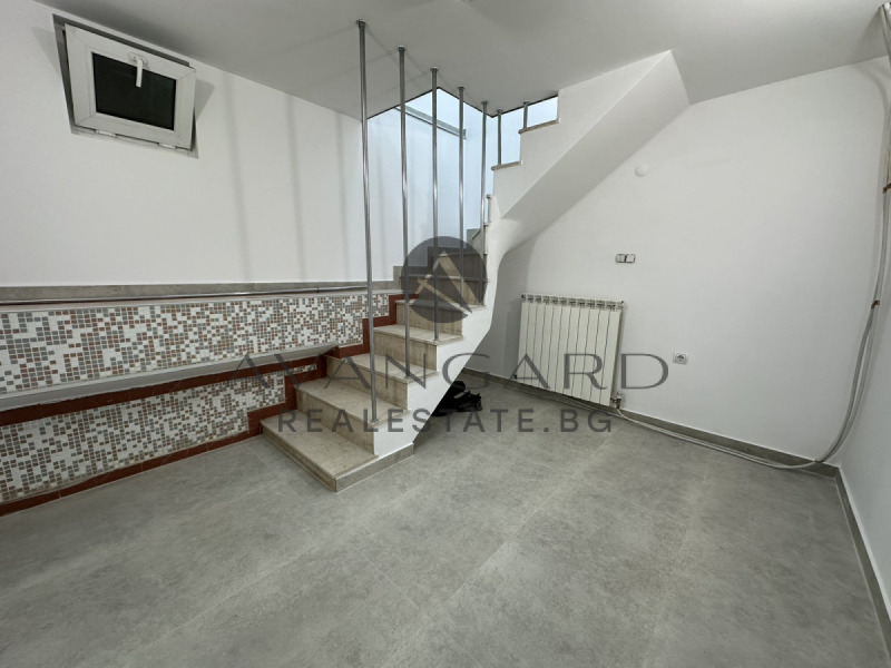 In vendita  Negozio Plovdiv , Karshiiaka , 45 mq | 64970476 - Immagine [6]