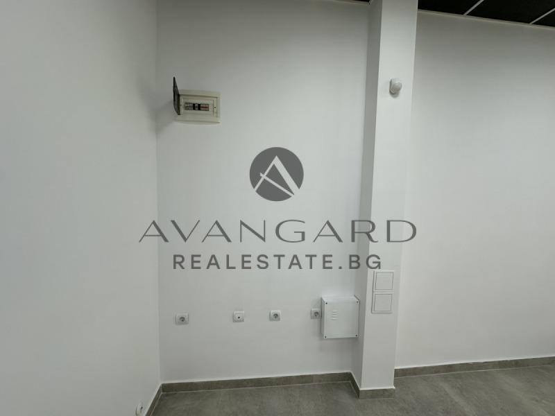 In vendita  Negozio Plovdiv , Karshiiaka , 45 mq | 64970476 - Immagine [3]