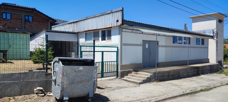 Продава ПРОМ. ПОМЕЩЕНИЕ, с. Радилово, област Пазарджик, снимка 3 - Производствени сгради - 52782407