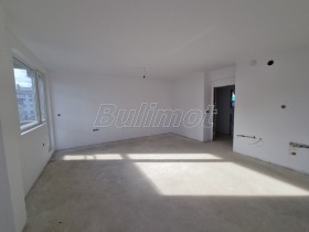 2 bedroom Operata, Varna 2