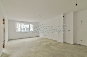 2 bedroom Operata, Varna 1