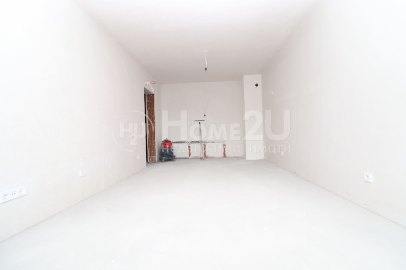 En venta  1 dormitorio Sofia , Poligona , 68 metros cuadrados | 84873558
