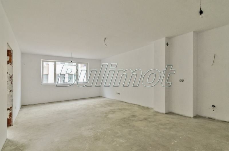 Продава  3-стаен град Варна , Операта , 90 кв.м | 73013574