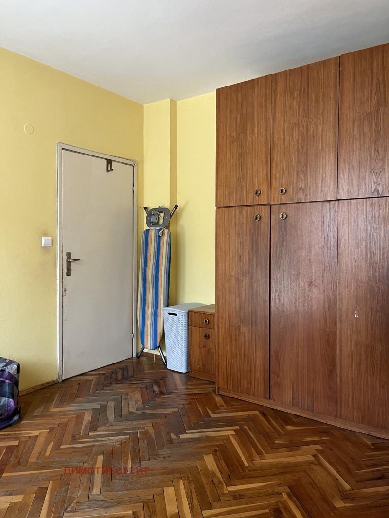 De vânzare  2 dormitoare Sofia , Țentâr , 105 mp | 96444732 - imagine [11]