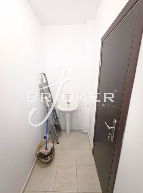Продава ОФИС, гр. Кърджали, Център, снимка 12 - Офиси - 54855669
