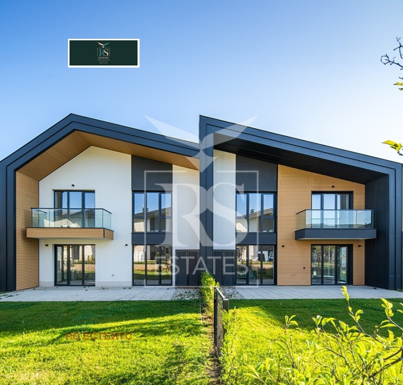 Til salg  Hus Sofia , Simeonovo , 215 kvm | 23705834
