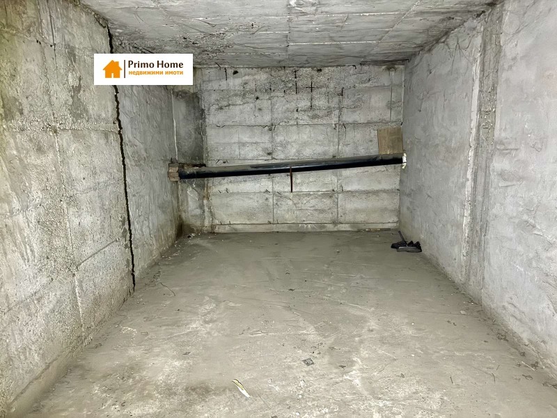 Продава ГАРАЖ, ПАРКОМЯСТО, гр. Русе, Център, снимка 2 - Гаражи и паркоместа - 52599687