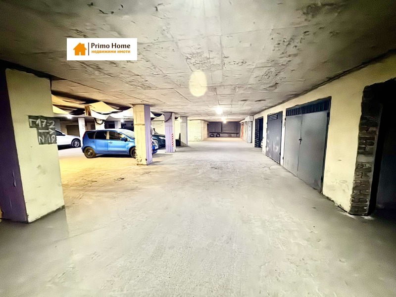 Продава ГАРАЖ, ПАРКОМЯСТО, гр. Русе, Център, снимка 3 - Гаражи и паркоместа - 52599687