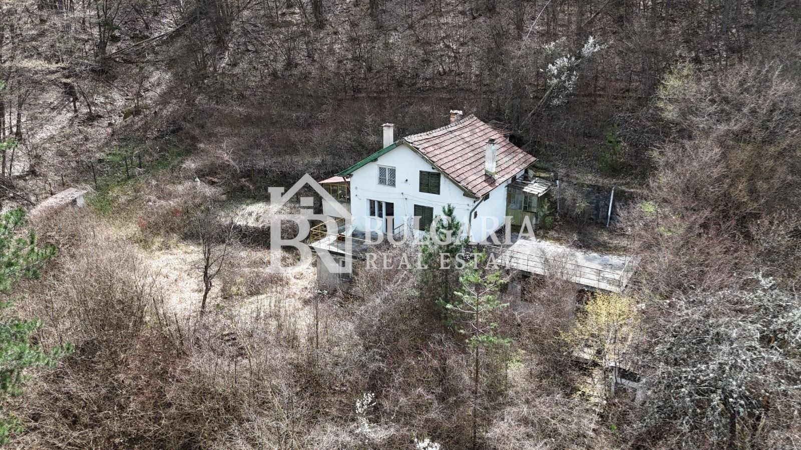 Продава КЪЩА, с. Луково, област София област